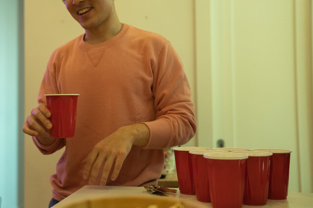 Verres en plastique réutilisables colorés pour un événement